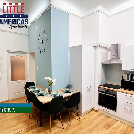 Little Americas Palm Apartment *